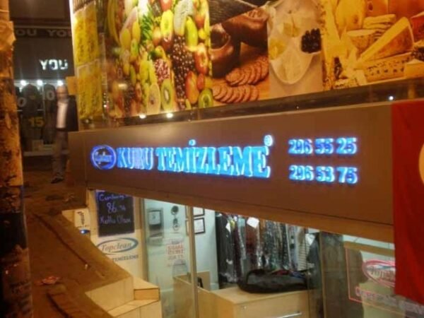 Kuru Temizlemeci Tabelası