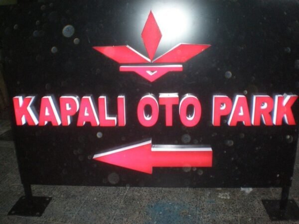 Kapalı Otopark Yönlendirme Tabelası